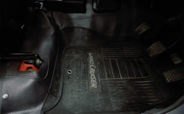 Toyota-Land-cruiser-1995-Cement-Grey-Greyred-52