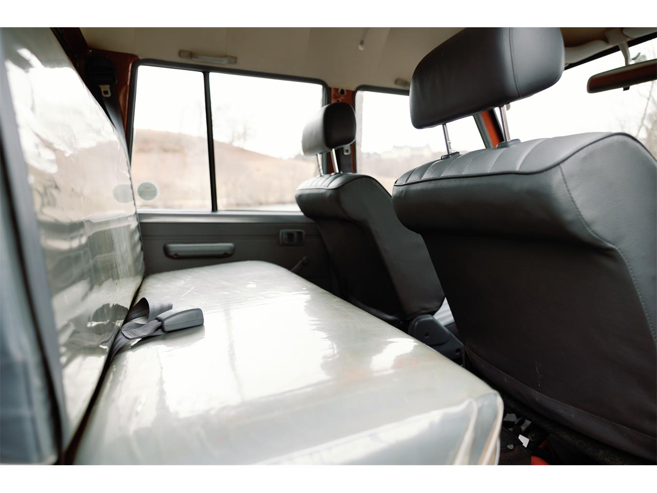 Toyota-Land-cruiser-1995-Cement-Grey-Greyred-54