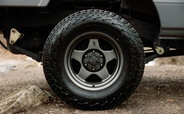 Toyota-Land-cruiser-1995-Cement-Grey-Greyred-73