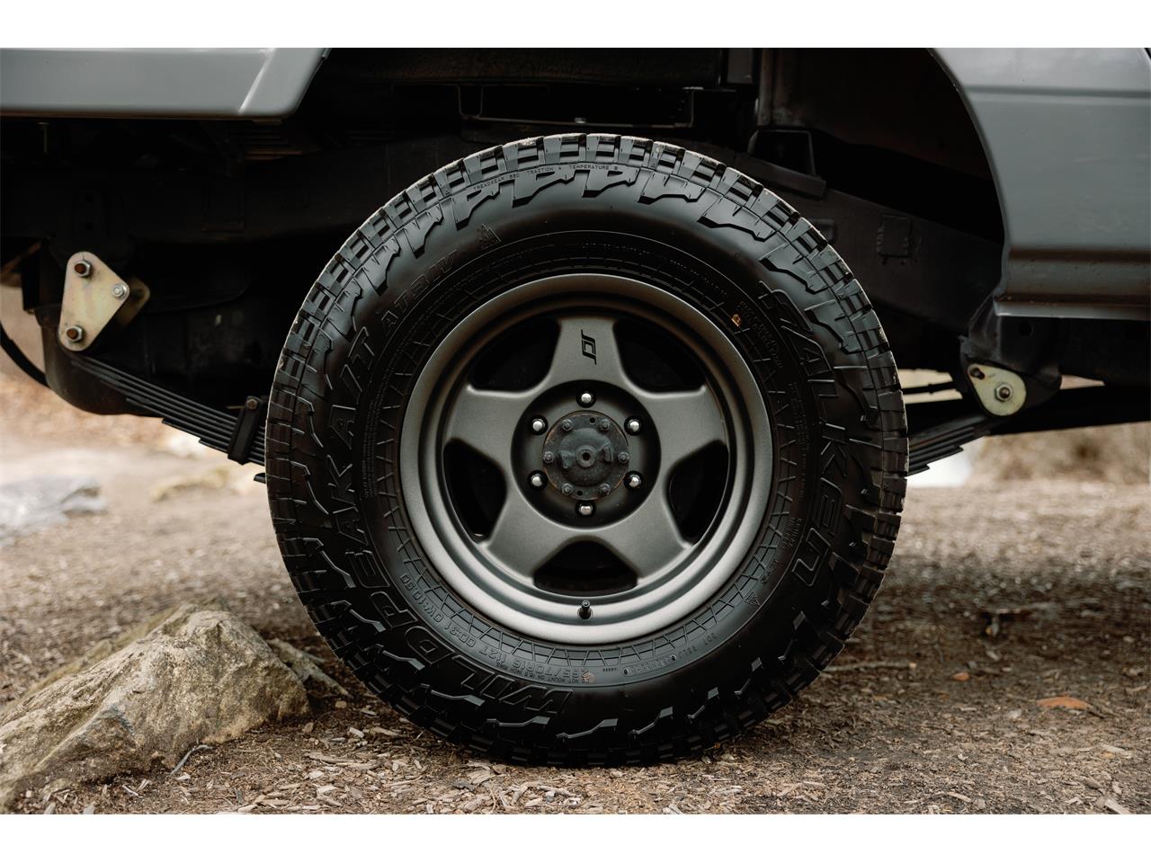 Toyota-Land-cruiser-1995-Cement-Grey-Greyred-73