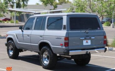 Toyota-Land-cruiser-4dr-wagon-1985-9