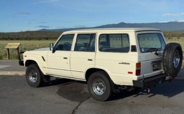 Toyota-Land-cruiser-60-1985-white-1