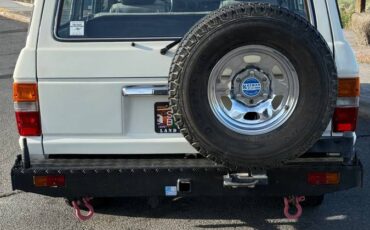 Toyota-Land-cruiser-60-1985-white-4