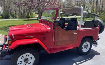 Toyota-Land-cruiser-bj40-1980-Red-Black-13