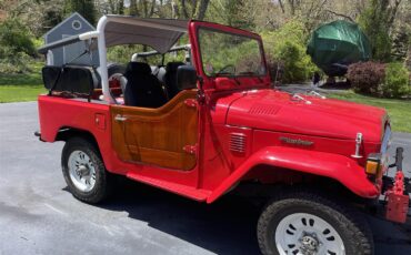 Toyota-Land-cruiser-bj40-1980-Red-Black-16