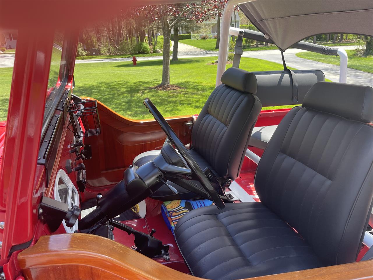 Toyota-Land-cruiser-bj40-1980-Red-Black-17