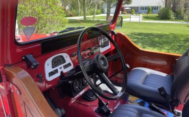 Toyota-Land-cruiser-bj40-1980-Red-Black-4