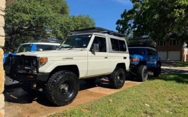 Toyota-Land-cruiser-diesel-1987-white-1