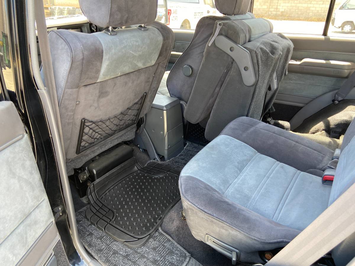 Toyota-Land-cruiser-diesel-1993-black-11
