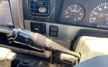 Toyota-Land-cruiser-diesel-1993-black-18