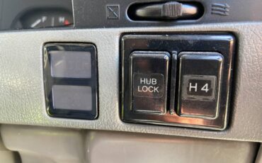 Toyota-Land-cruiser-diesel-1993-black-2