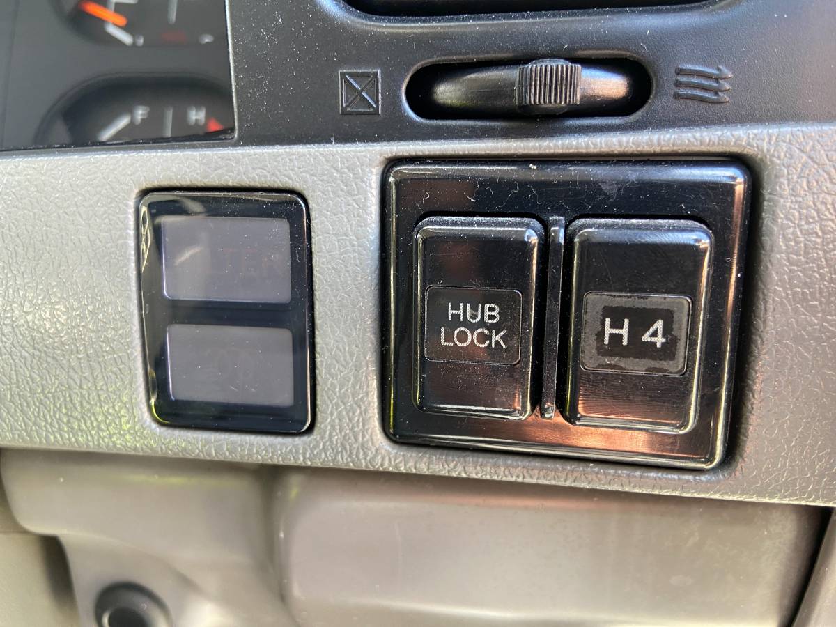 Toyota-Land-cruiser-diesel-1993-black-2