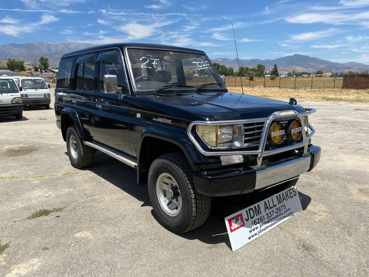 Toyota-Land-cruiser-diesel-1993-black