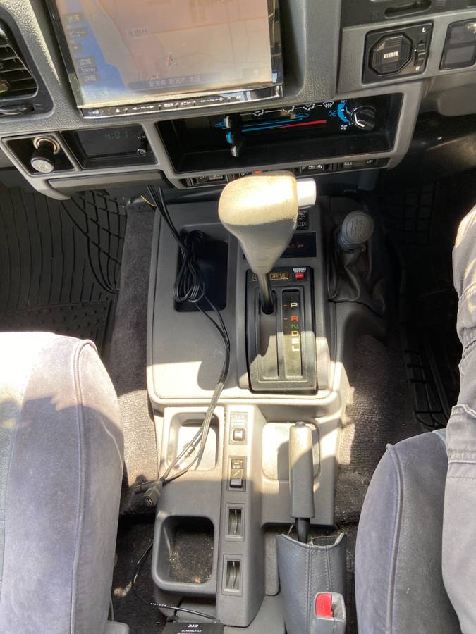Toyota-Land-cruiser-diesel-1993-black-3