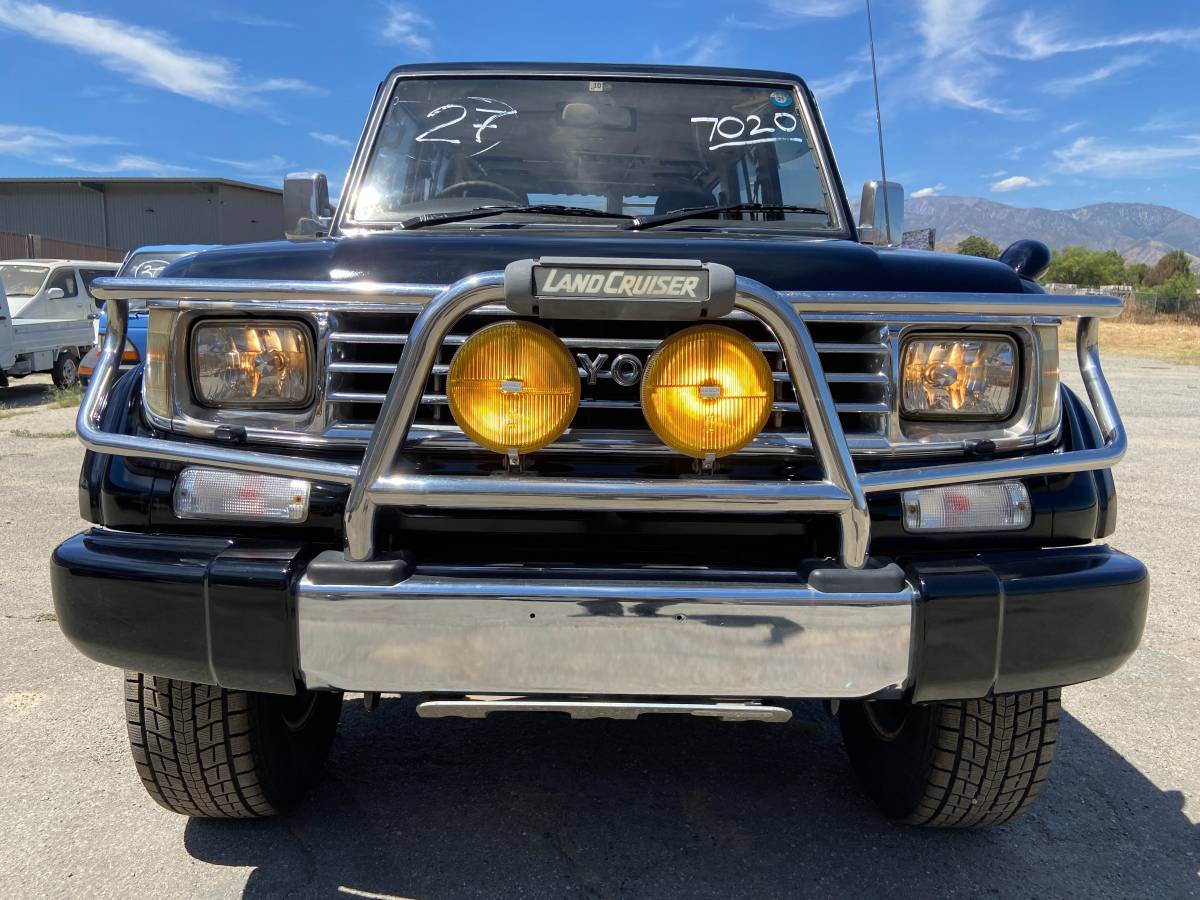 Toyota-Land-cruiser-diesel-1993-black-4
