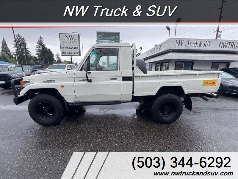 Toyota-Land-cruiser-diesel-1995-white-4