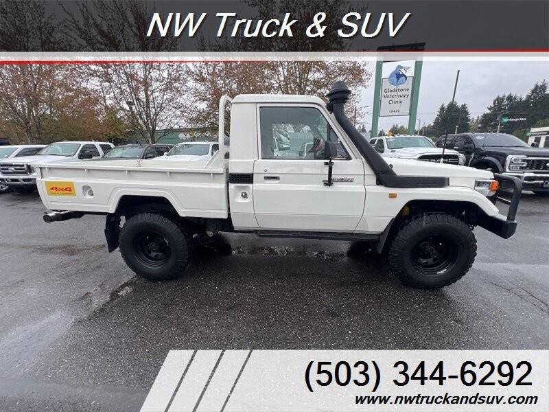 Toyota-Land-cruiser-diesel-1995-white-5