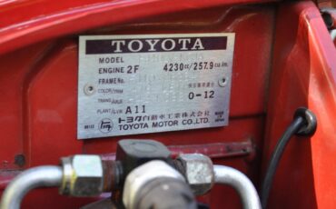 Toyota-Land-cruiser-fj-1979-Red-with-white-top-Gray-12