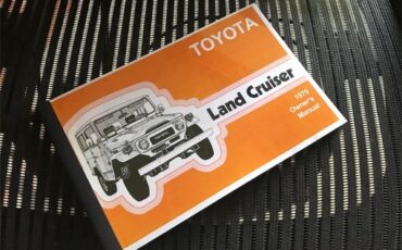 Toyota-Land-cruiser-fj-1979-Red-with-white-top-Gray-28