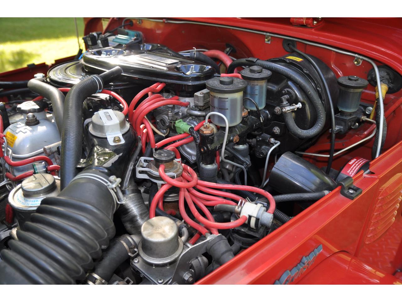 Toyota-Land-cruiser-fj-1979-Red-with-white-top-Gray-34