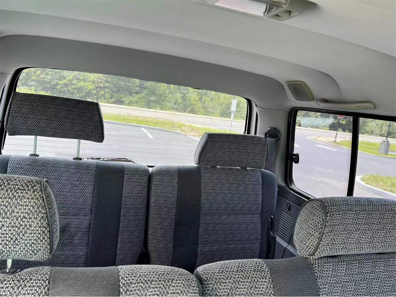 Toyota-Land-cruiser-fj-1991-White-Grey-10