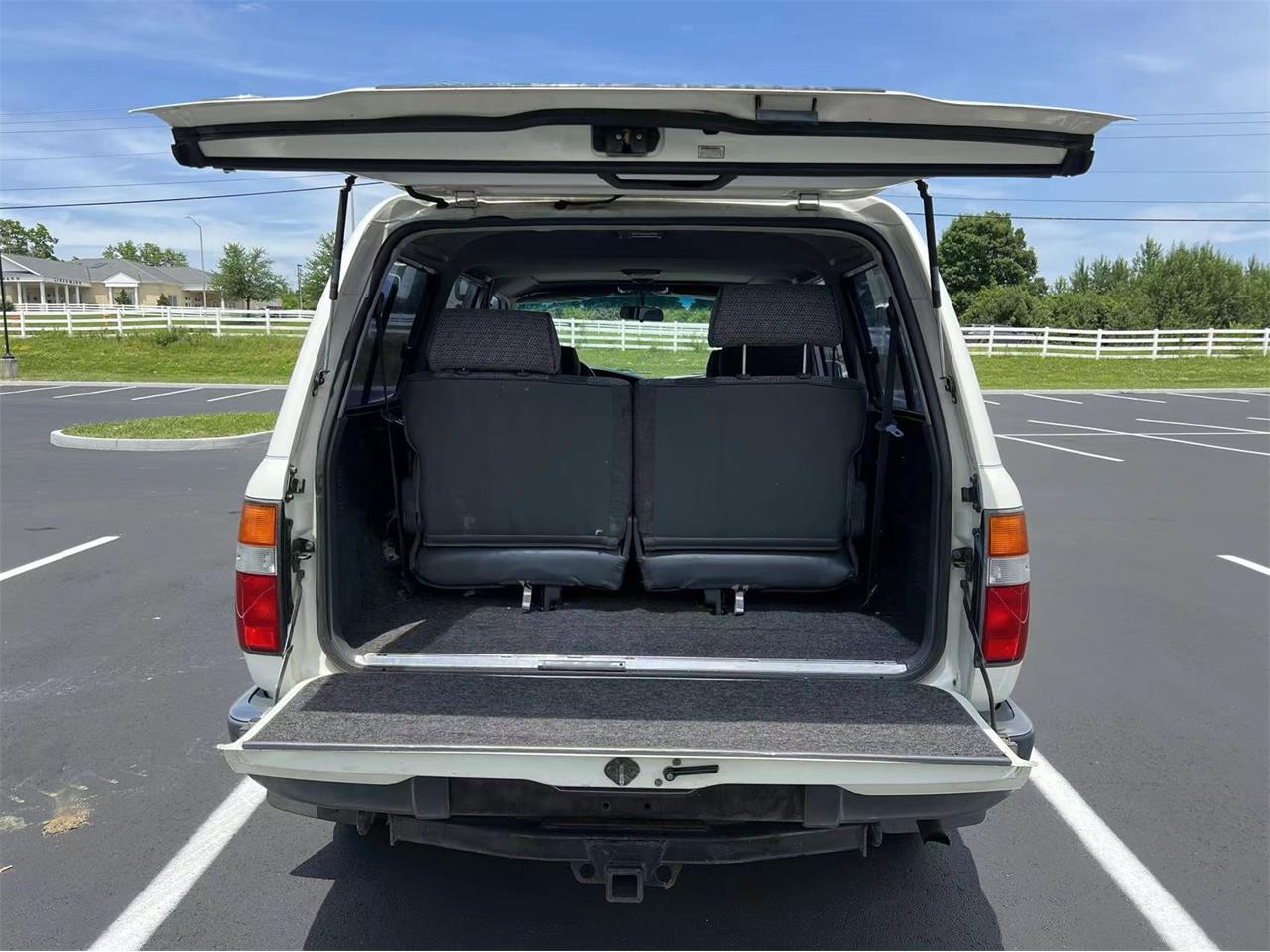 Toyota-Land-cruiser-fj-1991-White-Grey-11