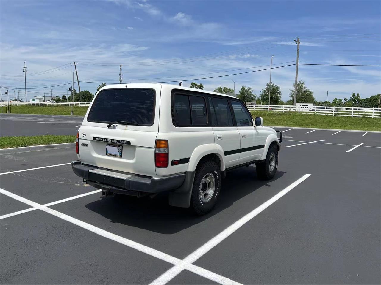 Toyota-Land-cruiser-fj-1991-White-Grey-2