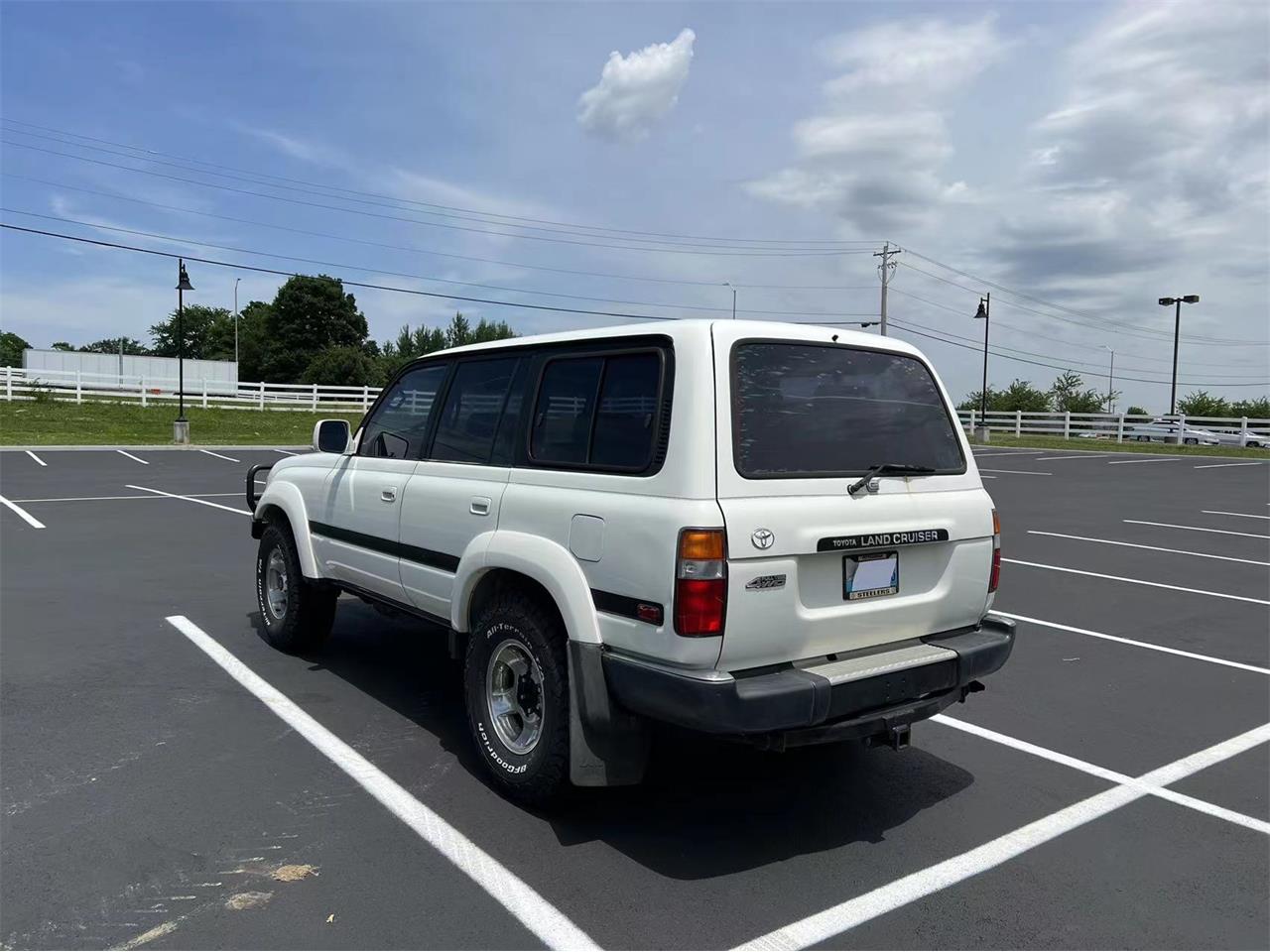 Toyota-Land-cruiser-fj-1991-White-Grey-5
