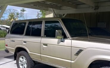 Toyota-Land-cruiser-fj-62-1990