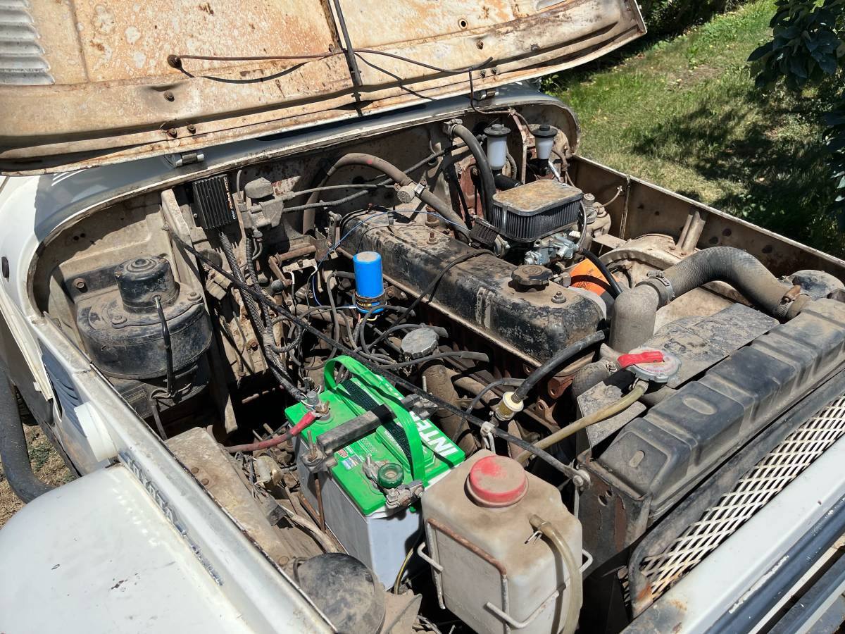 Toyota-Land-cruiser-fj40-1969-white-11