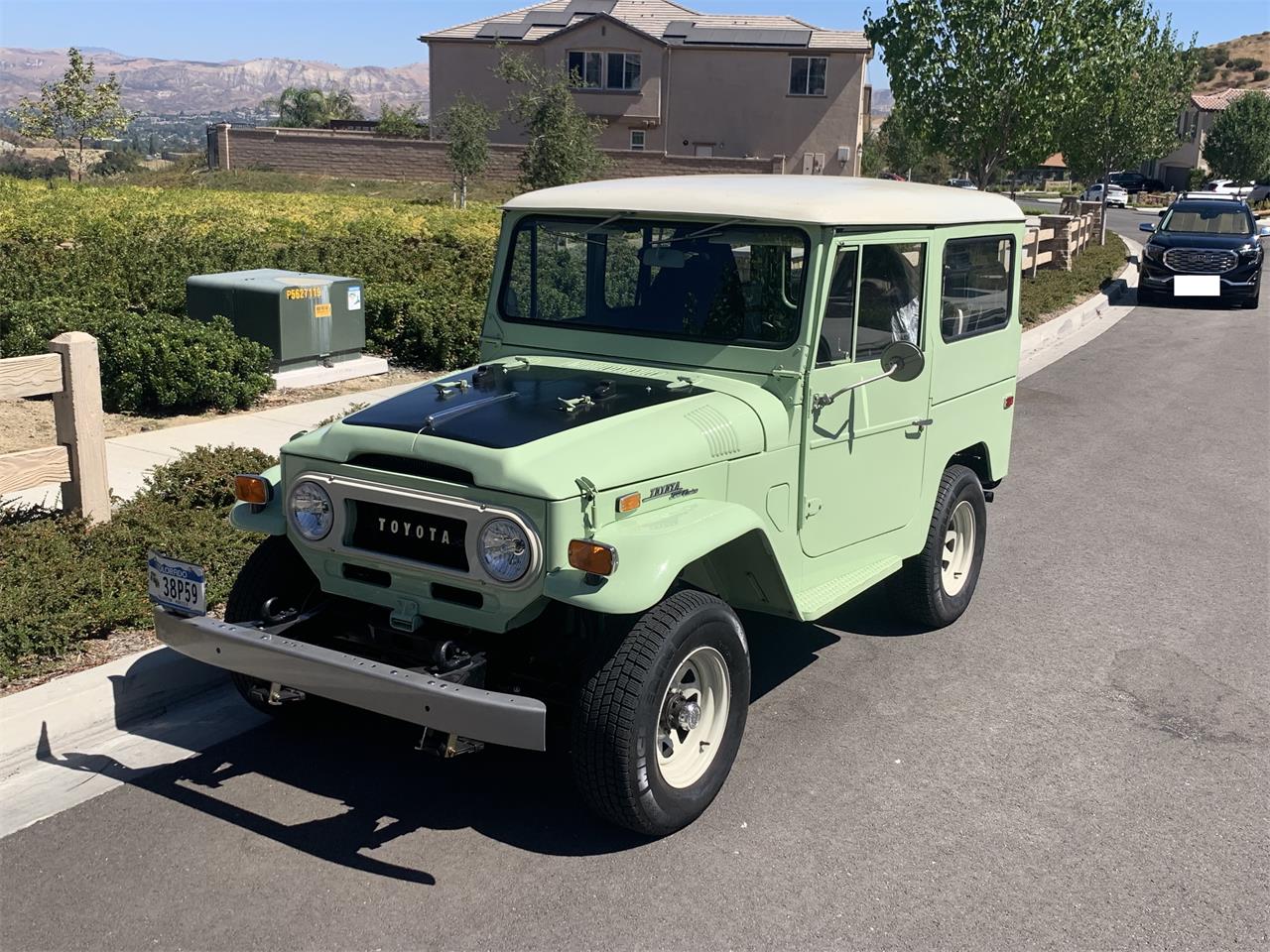 Toyota-Land-cruiser-fj40-1970-Green-Black-13