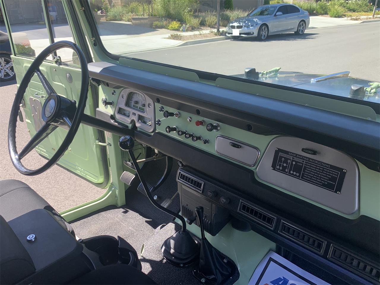 Toyota-Land-cruiser-fj40-1970-Green-Black-22