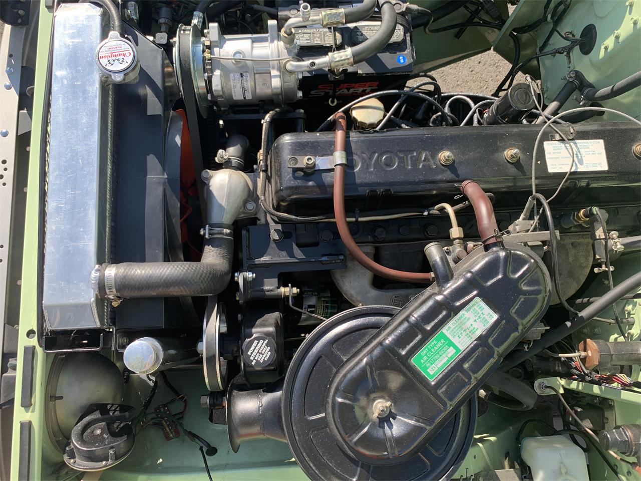 Toyota-Land-cruiser-fj40-1970-Green-Black-30