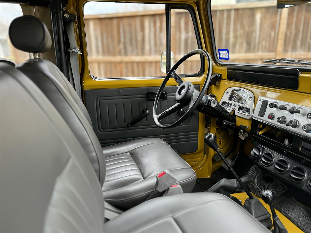 Toyota-Land-cruiser-fj40-1971-Yellow-Gray-18