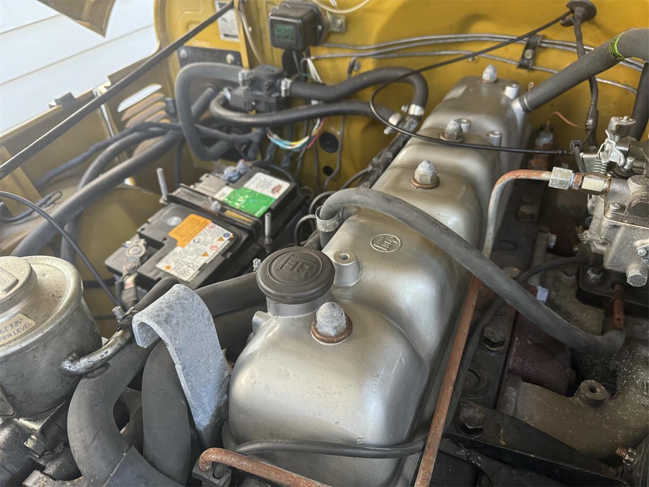 Toyota-Land-cruiser-fj40-1971-Yellow-Gray-5