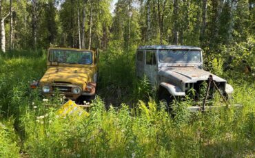 Toyota-Land-cruiser-fj40-1977-3