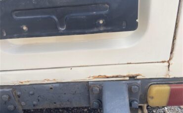 Toyota-Land-cruiser-fj40-1978-White-Blackgrey-10