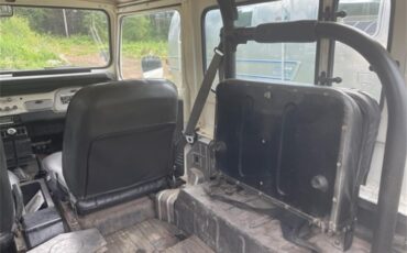 Toyota-Land-cruiser-fj40-1978-White-Blackgrey-14