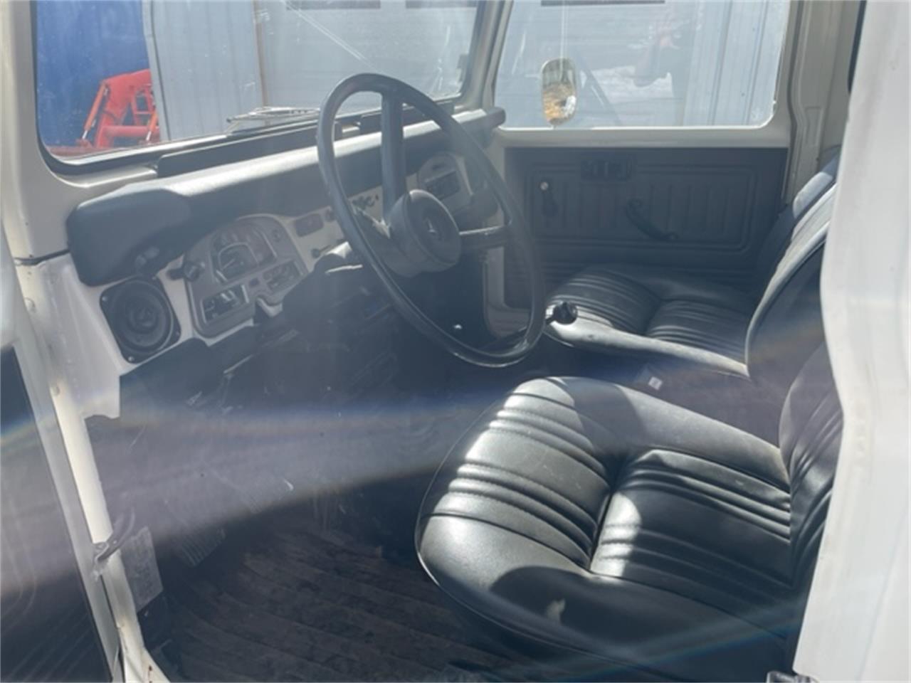 Toyota-Land-cruiser-fj40-1978-White-Blackgrey-18