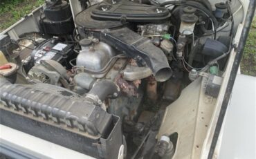 Toyota-Land-cruiser-fj40-1978-White-Blackgrey-21
