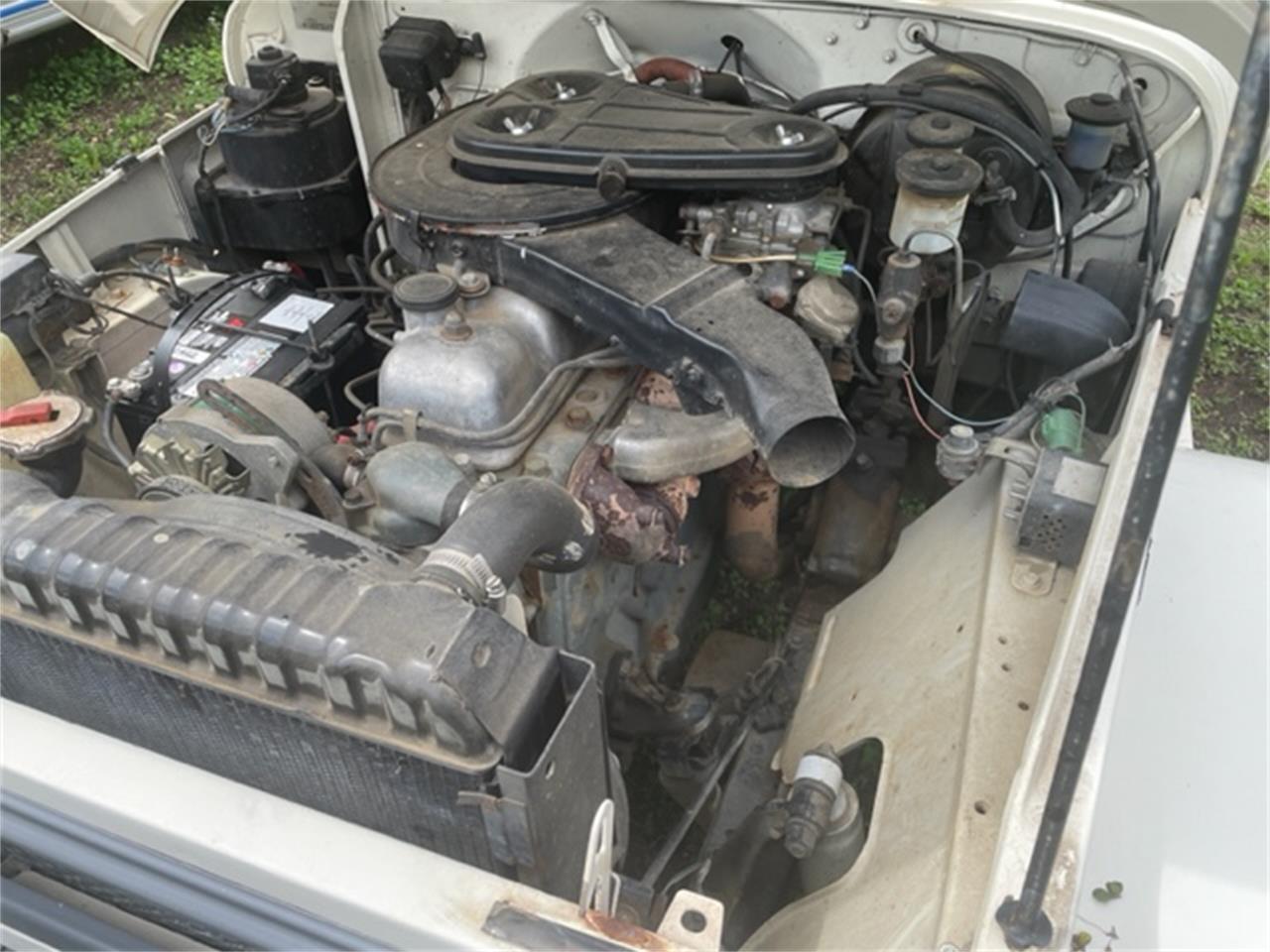 Toyota-Land-cruiser-fj40-1978-White-Blackgrey-21