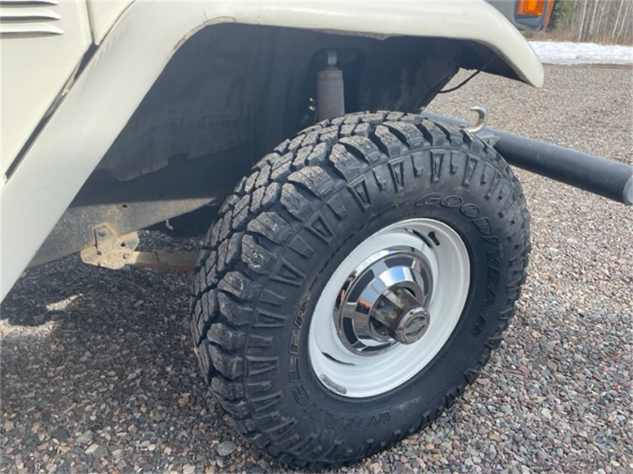 Toyota-Land-cruiser-fj40-1978-White-Blackgrey-23