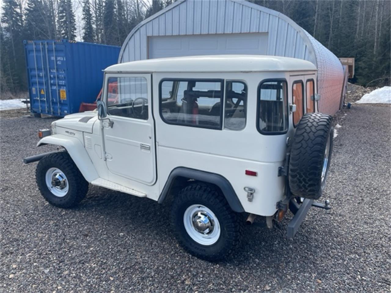 Toyota-Land-cruiser-fj40-1978-White-Blackgrey-6