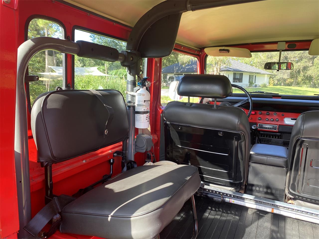 Toyota-Land-cruiser-fj40-1979-Red-Blkgrey-25