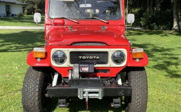 Toyota-Land-cruiser-fj40-1979-Red-Blkgrey-3