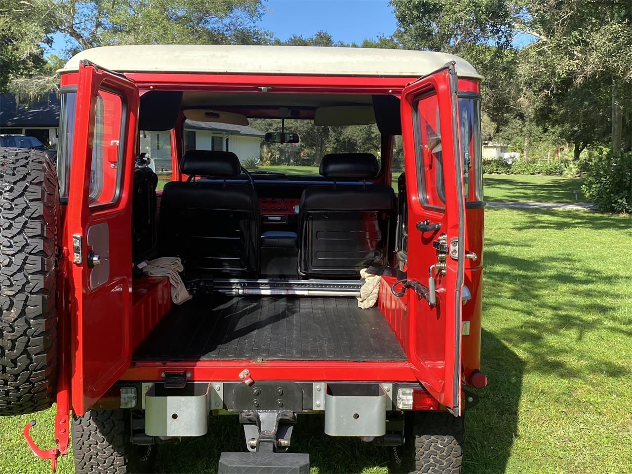 Toyota-Land-cruiser-fj40-1979-Red-Blkgrey-7