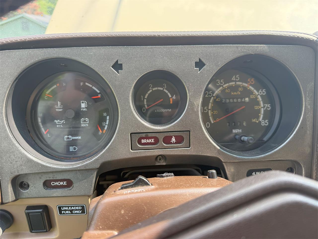 Toyota-Land-cruiser-fj60-1986-Desert-Sand-Beige-brown-5
