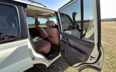 Toyota-Land-cruiser-fj80-1992-White-Grey-10