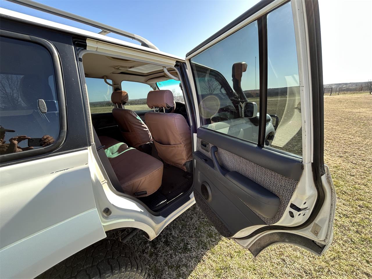 Toyota-Land-cruiser-fj80-1992-White-Grey-10