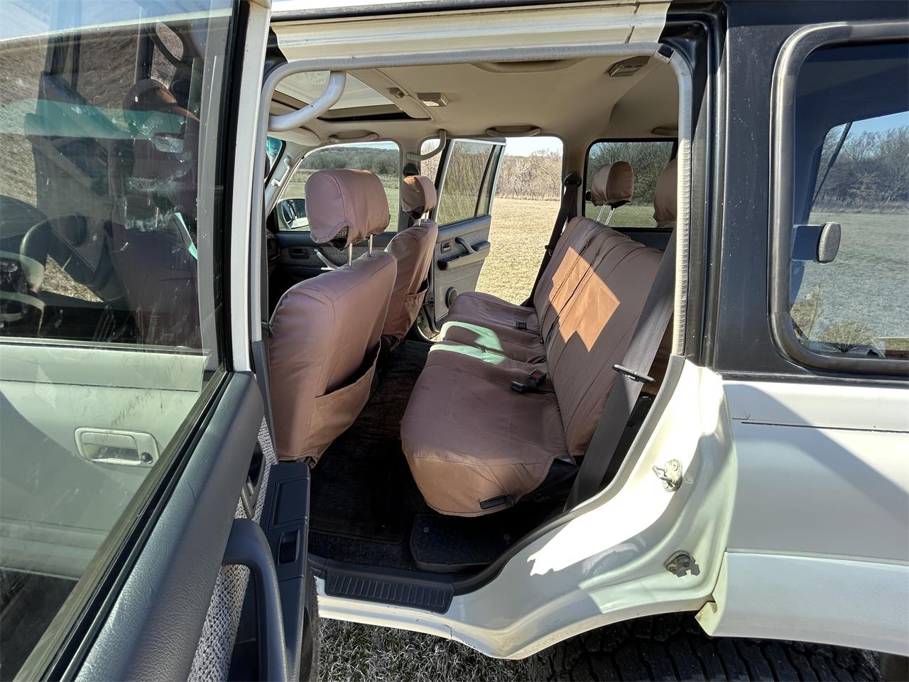 Toyota-Land-cruiser-fj80-1992-White-Grey-17